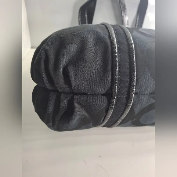 Coach Poppy Op Art Jacquard Signature Shoulder Bag 13826 EUC - Picture 4 of 8